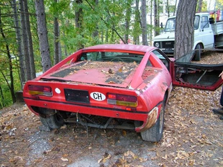 Illustration for article titled Another dose of sadness: Abandoned cars part 2
